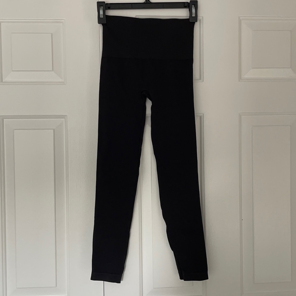 SPANX legging pants w/Tuxedo stitching!